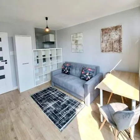 Apartment Centre Floor *